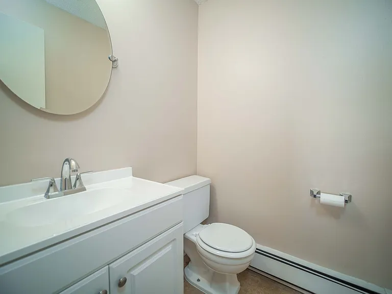 Holiday Meadows Apartments — Photo 22