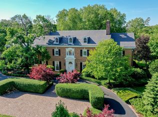 425 E 8th St, Hinsdale, IL 60521