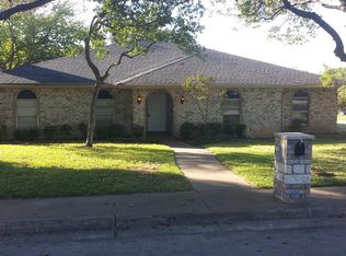 146 Meadowbrook Dr, Desoto, TX 75115