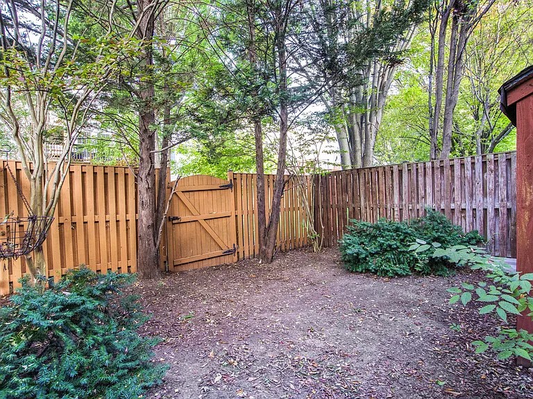 20413 Elm Grove Ter — Photo 14