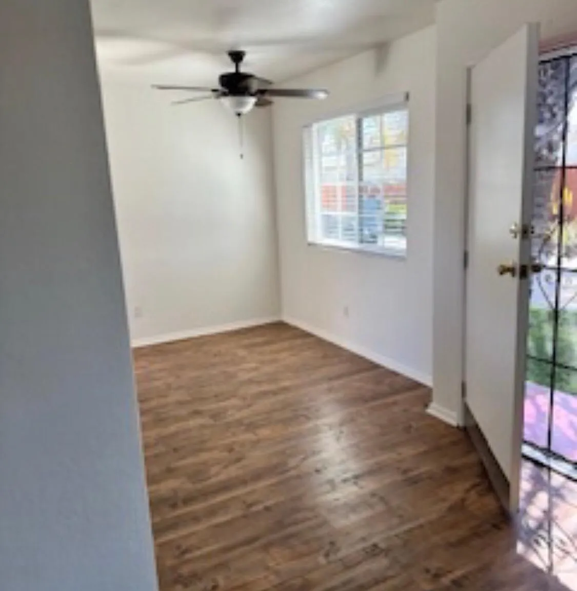 2 bed, 900 sqft, $2,800 — Photo 4