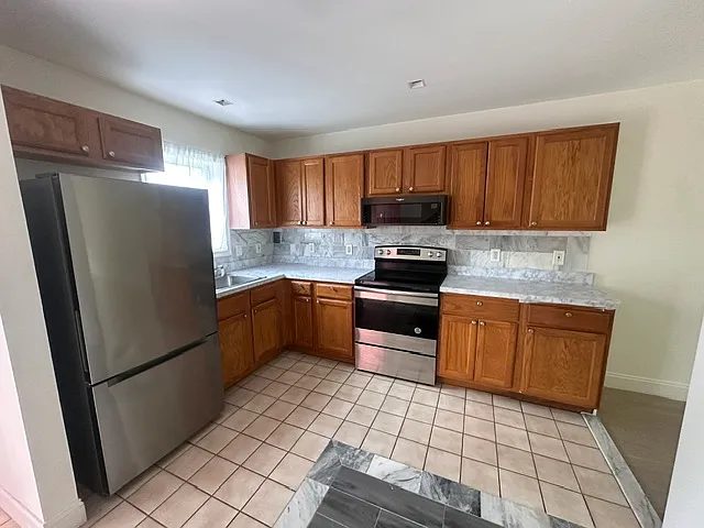 2 bed, 1.5 bath, 2048 sqft, $1,850 — Photo 4