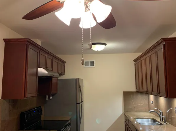 684 Cleo Ct #684, Wheeling, IL 60090