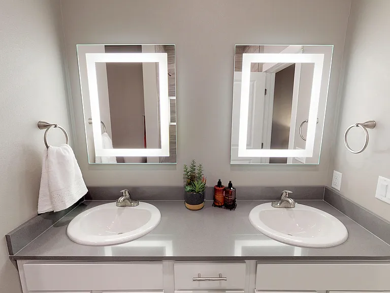 Maple Wood Townhomes — Photo 17