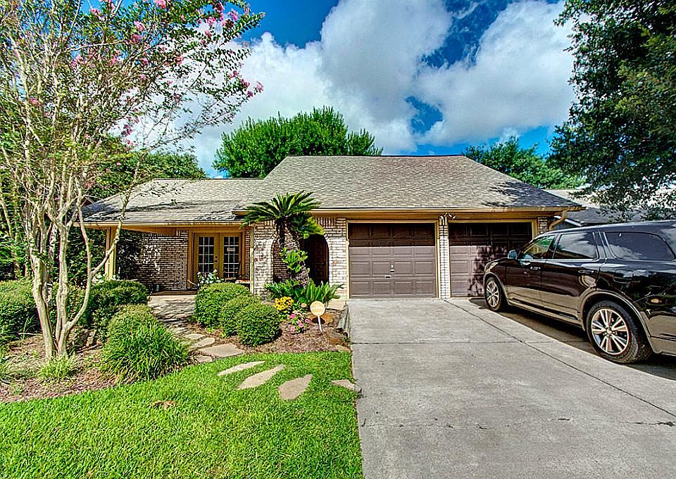 1st image of 206 Coppersmith Dr