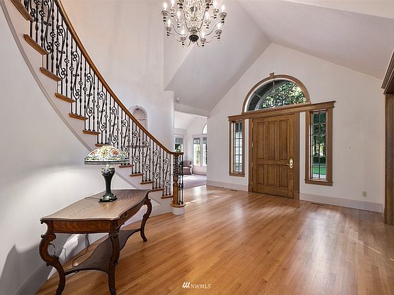 4th image of 26823 13th Avenue Ct E