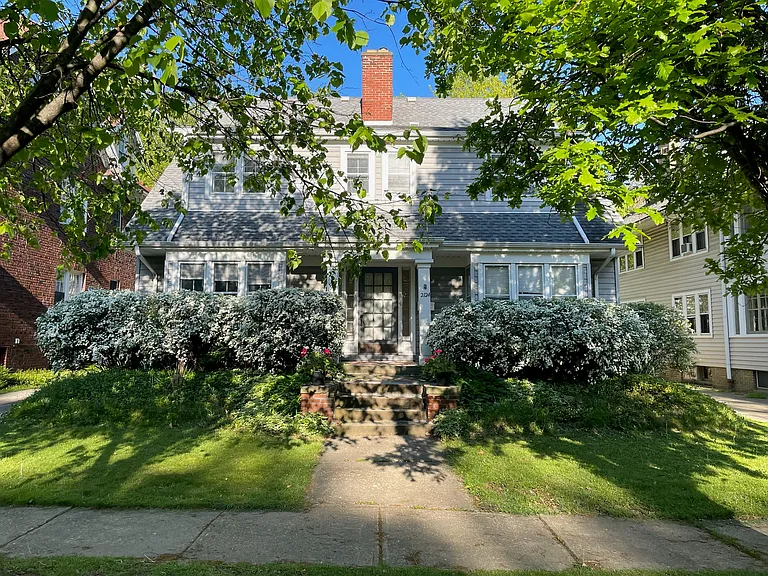 Streetview front