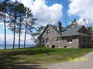 225 Hawthorn Trl, Roscommon, MI 48653