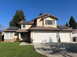 1731 Cromwell Ave, Clovis, CA 93611