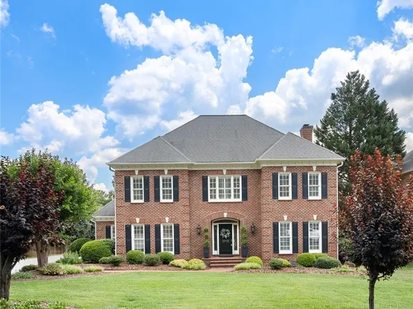 3005 Alamance Rd, Greensboro, NC 27407