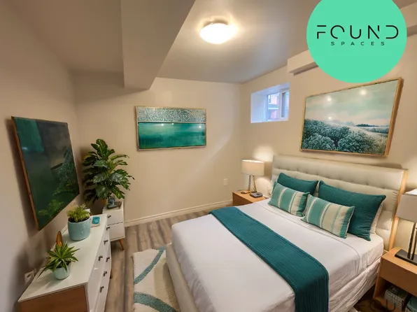 147 Holton Ave S #1, Hamilton, ON L8M 2L6