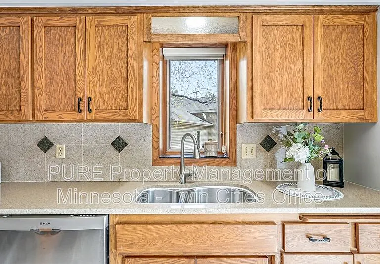 10247 Nottingham Trl — Photo 15