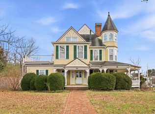 311 E Main St, Christiansburg, VA