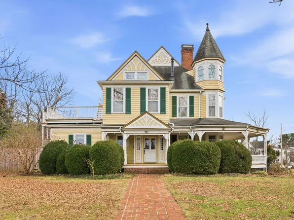 311 E Main St, Christiansburg, VA 24073