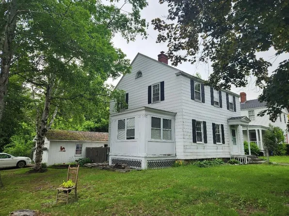 24 Bagley Ave, Bucksport, ME 04416