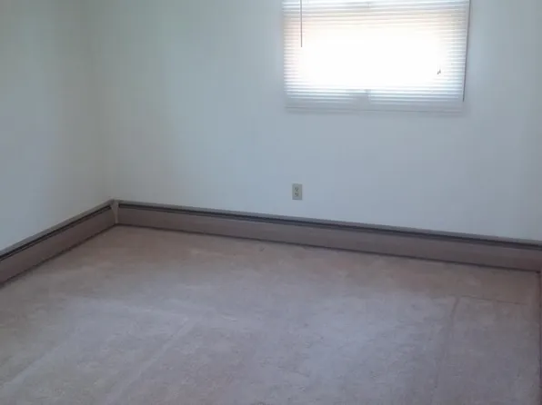 185 Victory Ave APT 3, Buffalo, NY 14218