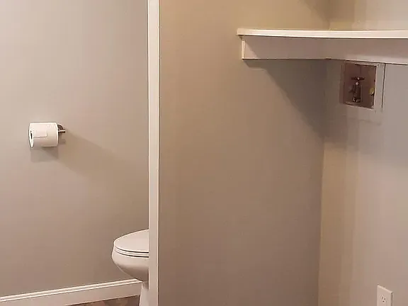 50 Edward J Roy Dr #4 — Photo 6