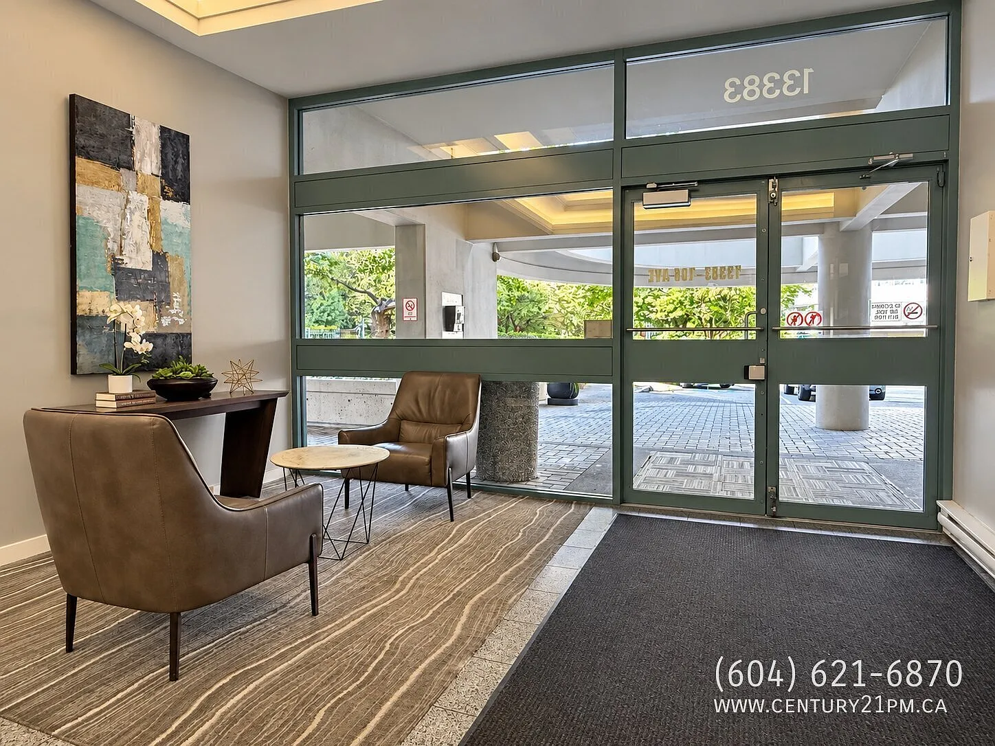 3 bed, 2.0 bath, 1350 sqft, $3,300 — Photo 2