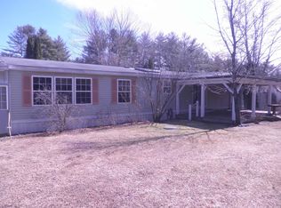 57 Stacey Dr, Hopkinton, NH 03229