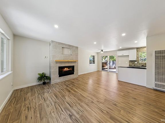 5th image of 807 Gardner St