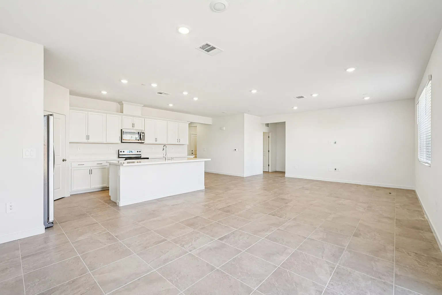 1299 Bastion Ave photo 1