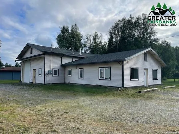 3063 Badger Rd, Fairbanks, AK 99705