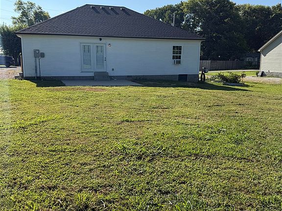 4th image of 105 Hunters Cir