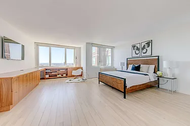 Rented by Lin Pan Realty Group LLC