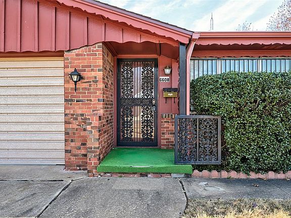 2nd image of 6608 S Villa Ave