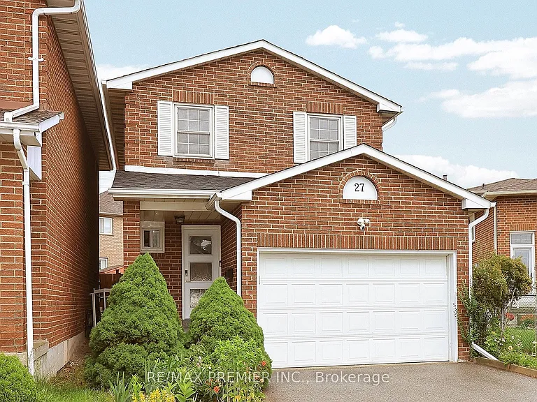 27 Prairie Dunes Pl — Photo 1