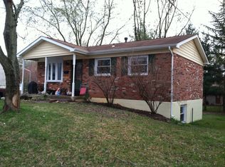 13736 Greenbriar Dr, Woodbridge, VA 22193