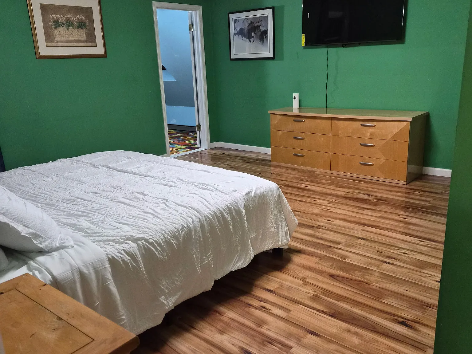 4 bed, 3927 sqft, $6,000 — Photo 3