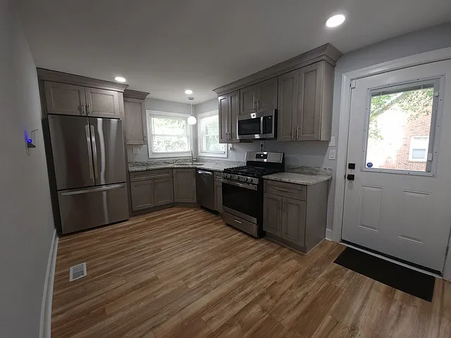 2517 Chestnut St — Photo 24