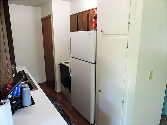 3rd image of 1214 & 1216 Erie St. #2