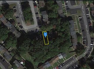 2555 Robinson Pl, Waldorf, MD
