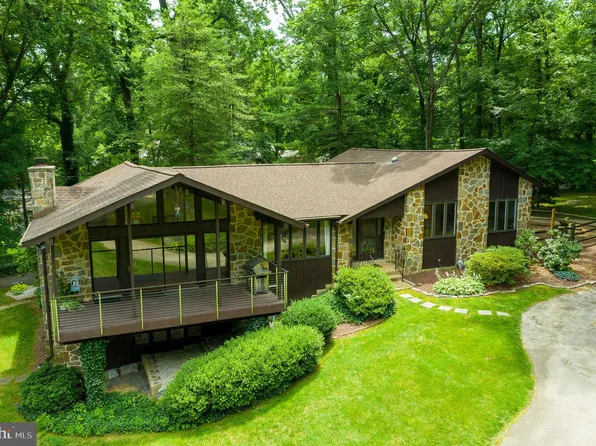 2227 Marsh Rd, Wilmington, DE 19810