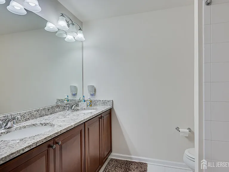 14 Hyacinth Ln — Photo 31