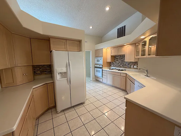 3182 S Bloomington Dr W — Photo 13