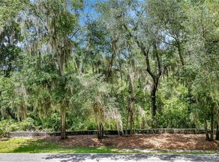 10 Saint Josephs Point SE, Darien, GA 31305