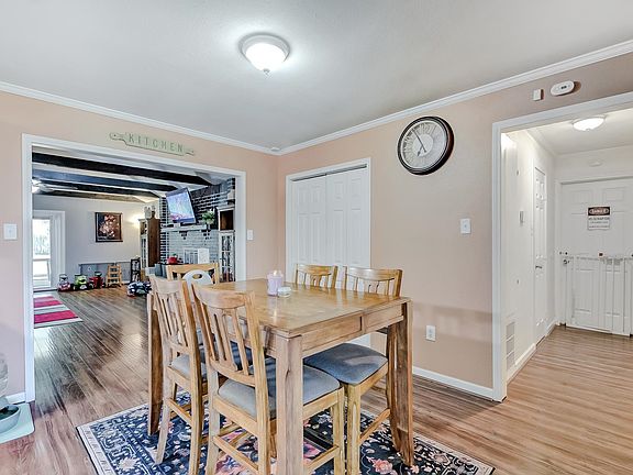 4th image of 1318 Beagle Rd