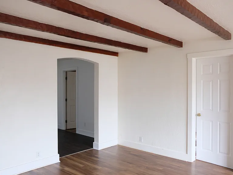 903 Locust St #A — Photo 3