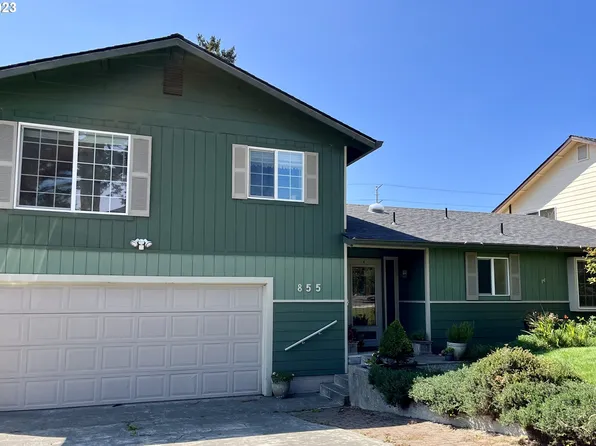 855 Midland Way, Brookings, OR 97415