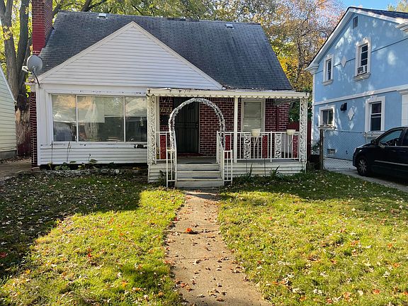 3rd image of 7763 Memorial Ave