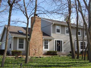 12970 W Scarborough Dr, New Berlin, WI 53151