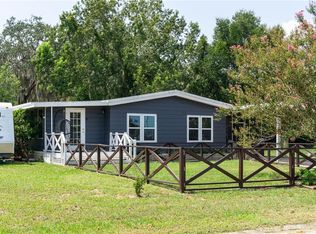 3941 Citrus Cir, Fruitland Park, FL 34731