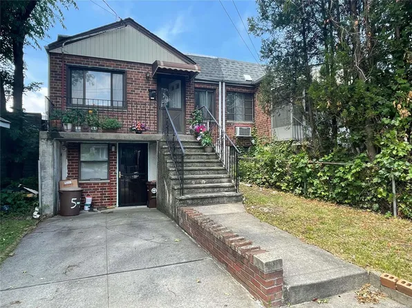 520 College Point Boulevard, Flushing, NY 11356