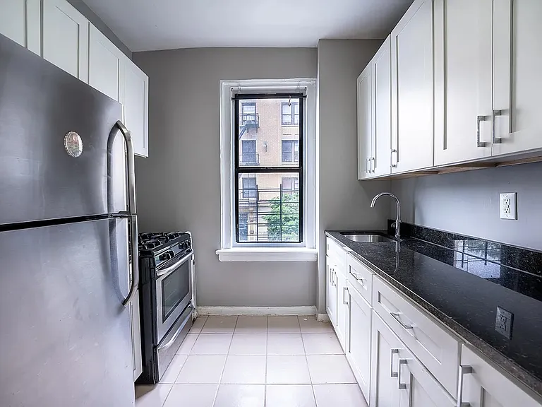 524 W 169th St #23 — Photo 5