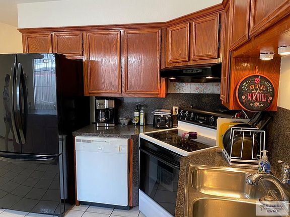 5th image of 2602 Jeff St