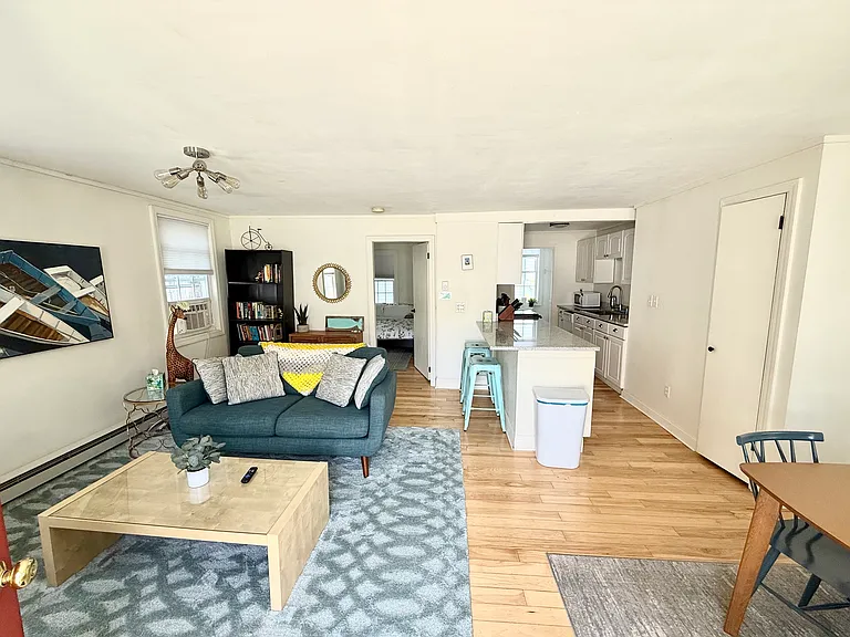 15 Lincoln St #3 — Photo 3