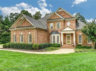 569 Hill Grove Rd, Manakin Sabot, VA 23103